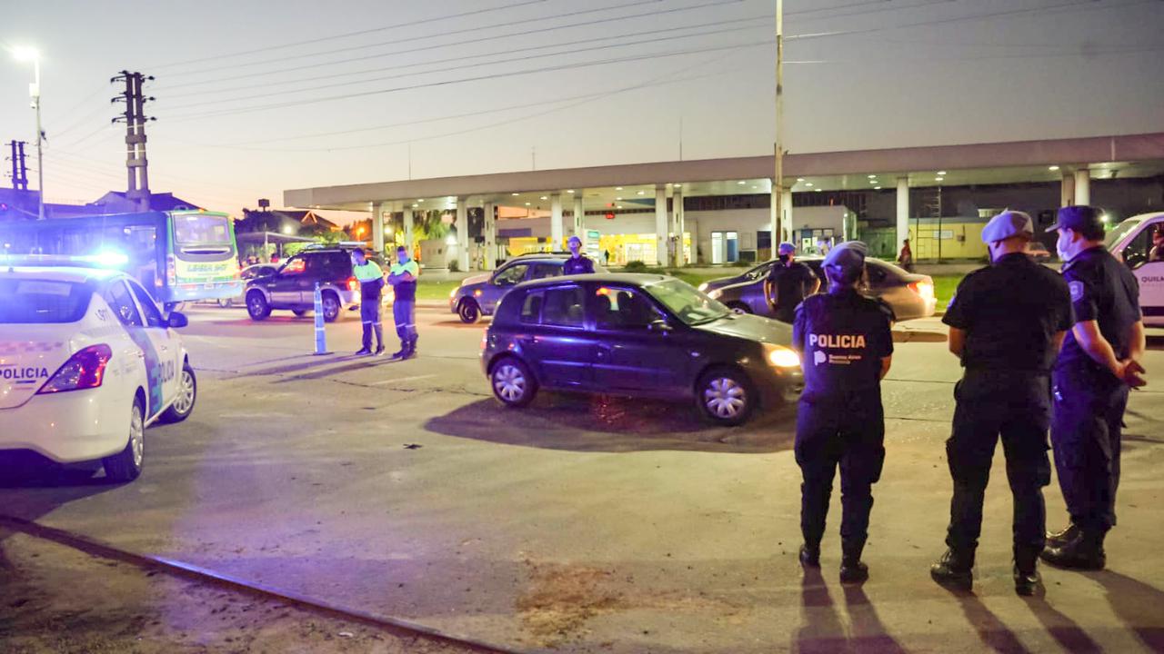 IMPORTANTE OPERATIVO DE INTERCEPTACIÓN VEHICULAR EN PASCO Y DONATO ÁLVAREZ