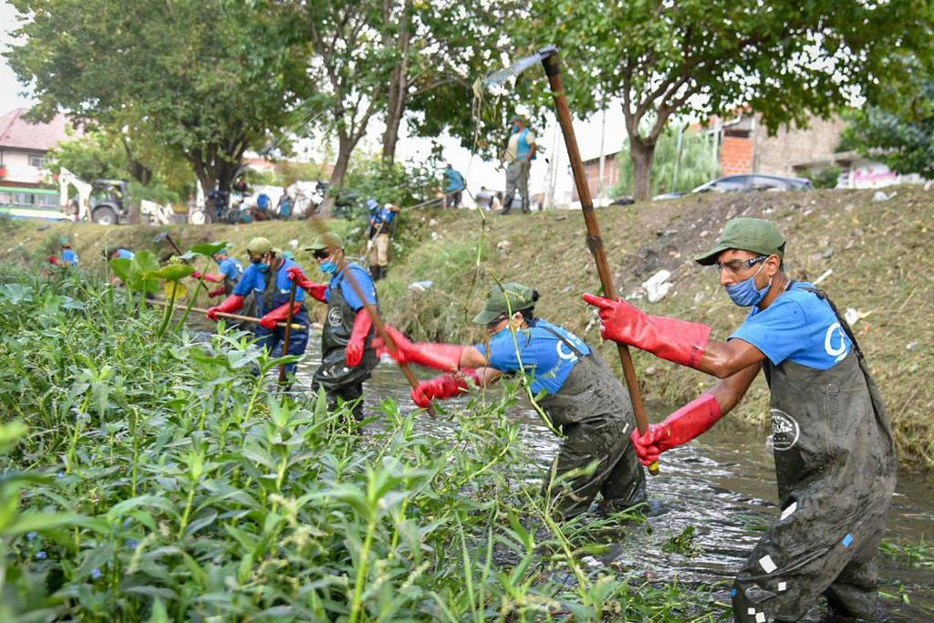  MAYRA SUPERVISÓ LAS TAREAS DE LIMPIEZA EN EL ARROYO SAN FRANCISCO