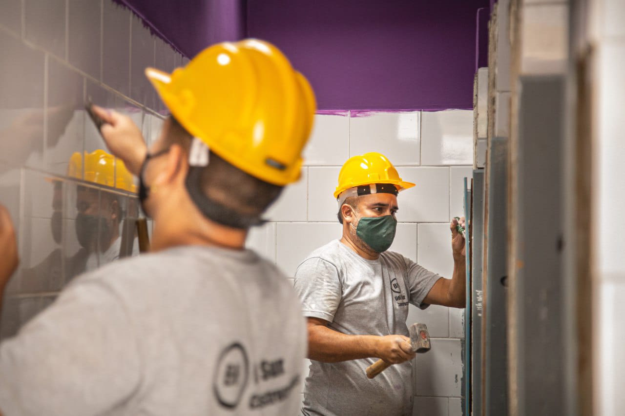 OBRAS EN LAS LA EES Nº 67 DE QUILMES OESTE CON FONDOS DEL ACNUR