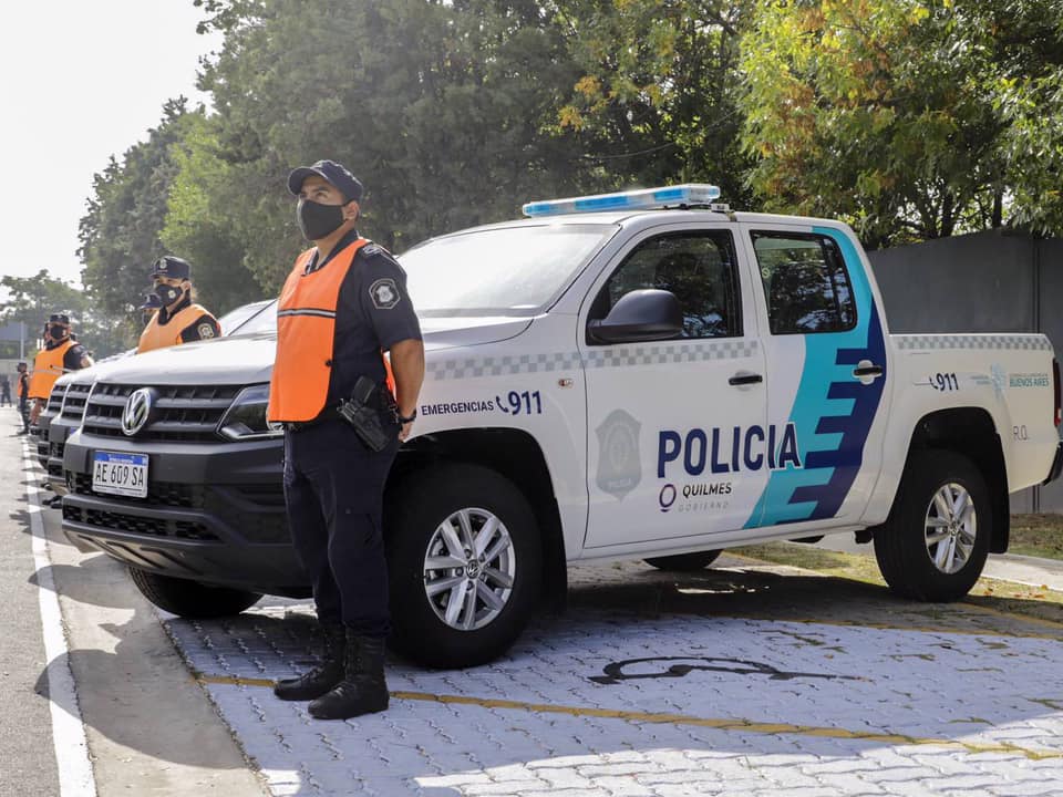 MAYRA MENDOZA PRESENTÓ LOS 40 NUEVOS MÓVILES QUE ADQUIRIÓ EL MUNICIPIO