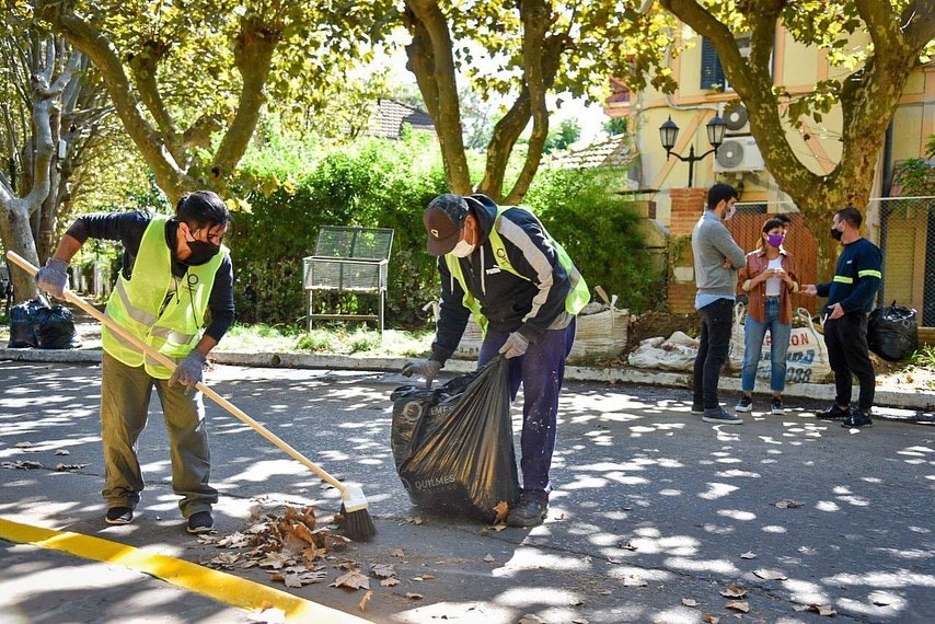 MAYRA SUPERVISÓ LAS TAREAS DE LIMPIEZA EN EL BARRIO VILLA ARGENTINA