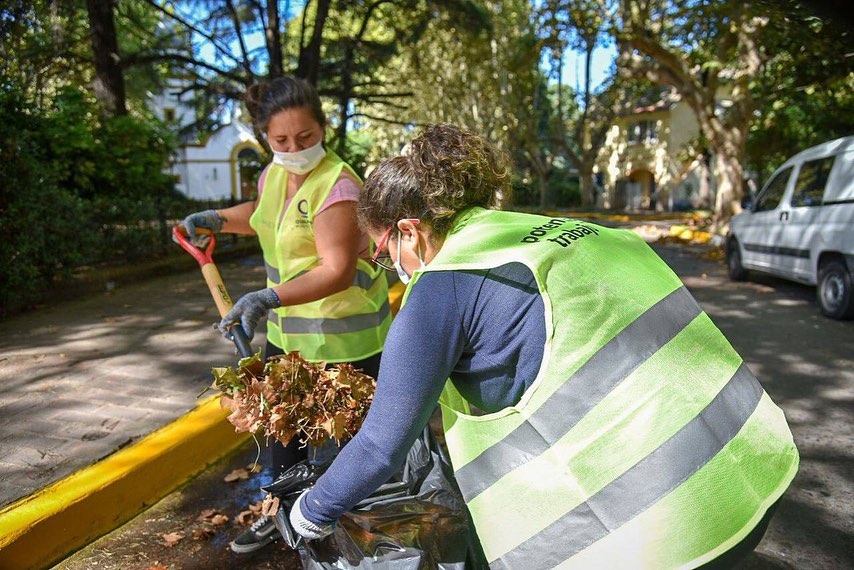 MAYRA SUPERVISÓ LAS TAREAS DE LIMPIEZA EN EL BARRIO VILLA ARGENTINA