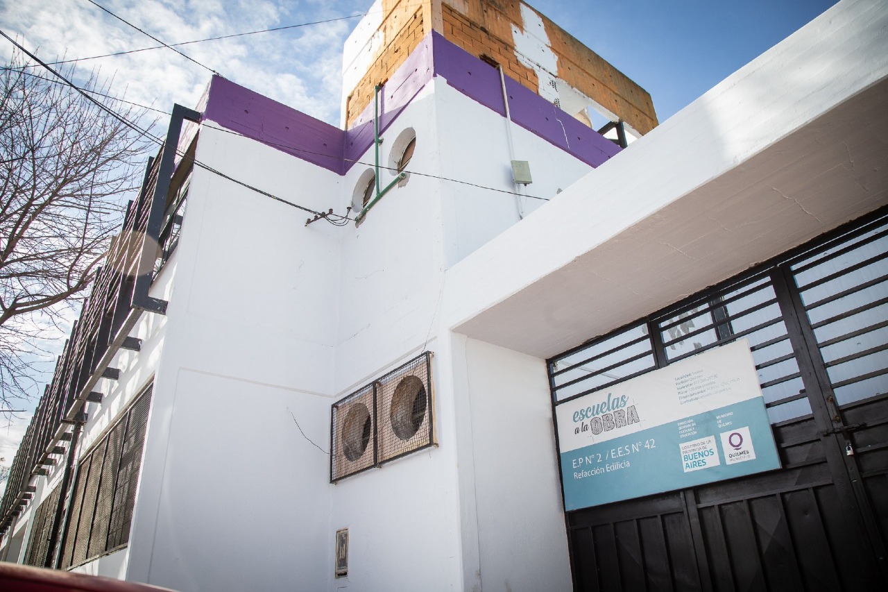  CONTINÚAN LAS OBRAS EN EL EDIFICIO DE LA EP Nº 2 Y LA ES Nº 42