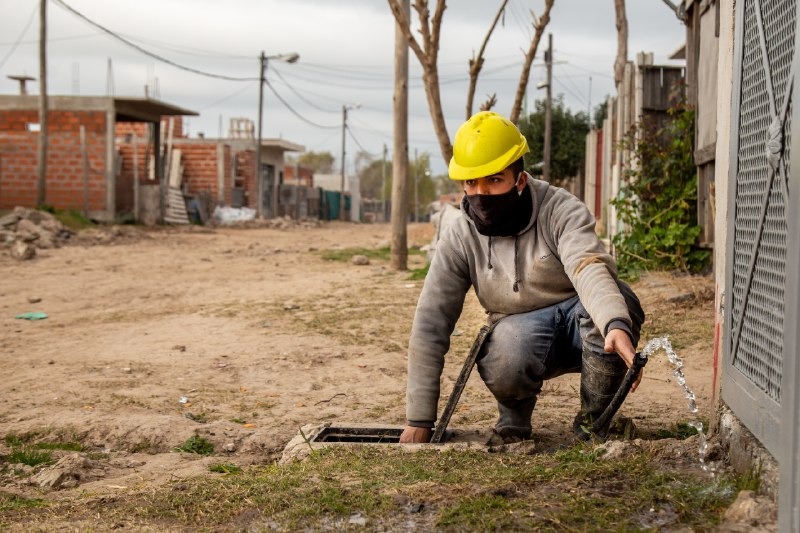 AVANZAN LAS OBRAS DE AGUA EN LA RIBERA DE QUILMES