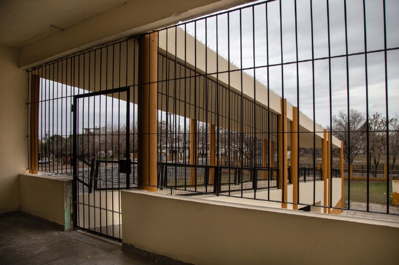 SE COMPLETARON LAS OBRAS EN LA ES Nº 40 Y LA EP Nº 85 DE EZPELETA