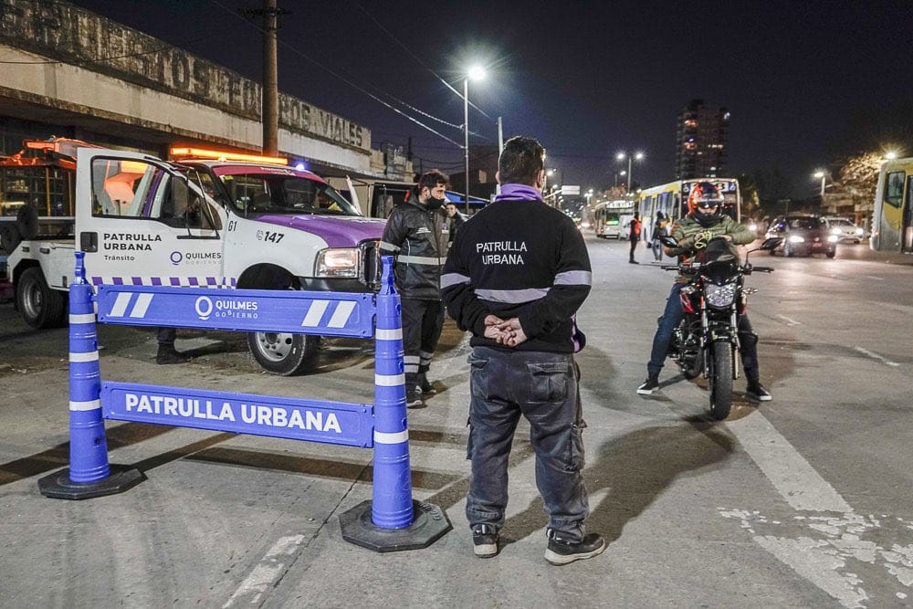 MEGAOPERATIVO DE SEGURIDAD EN BERNAL OESTE