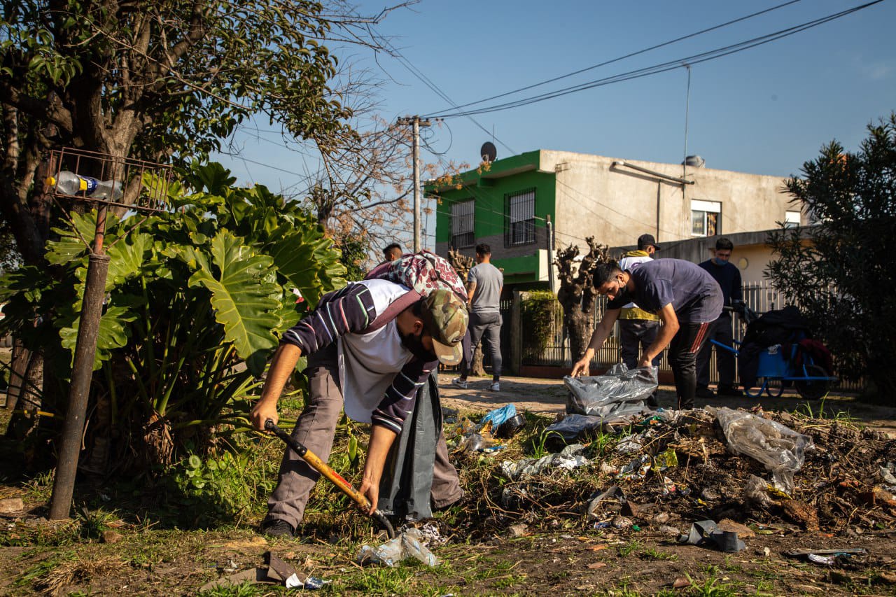  OPERATIVO DE LIMPIEZA EN EL BARRIO 17 DE AGOSTO DE SAN FRANCISCO SOLANO