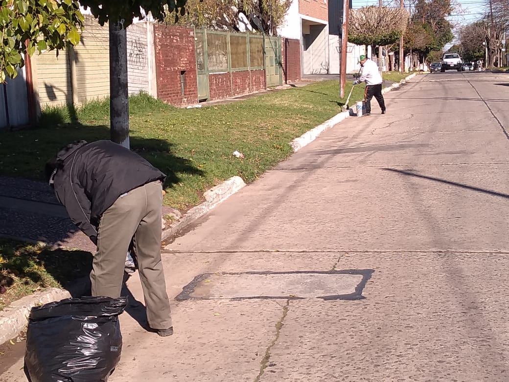SIGUEN LAS TAREAS DE MEJORAS Y MANTENIMIENTO DE CALLES Y ESPACIOS PÚBLICOS