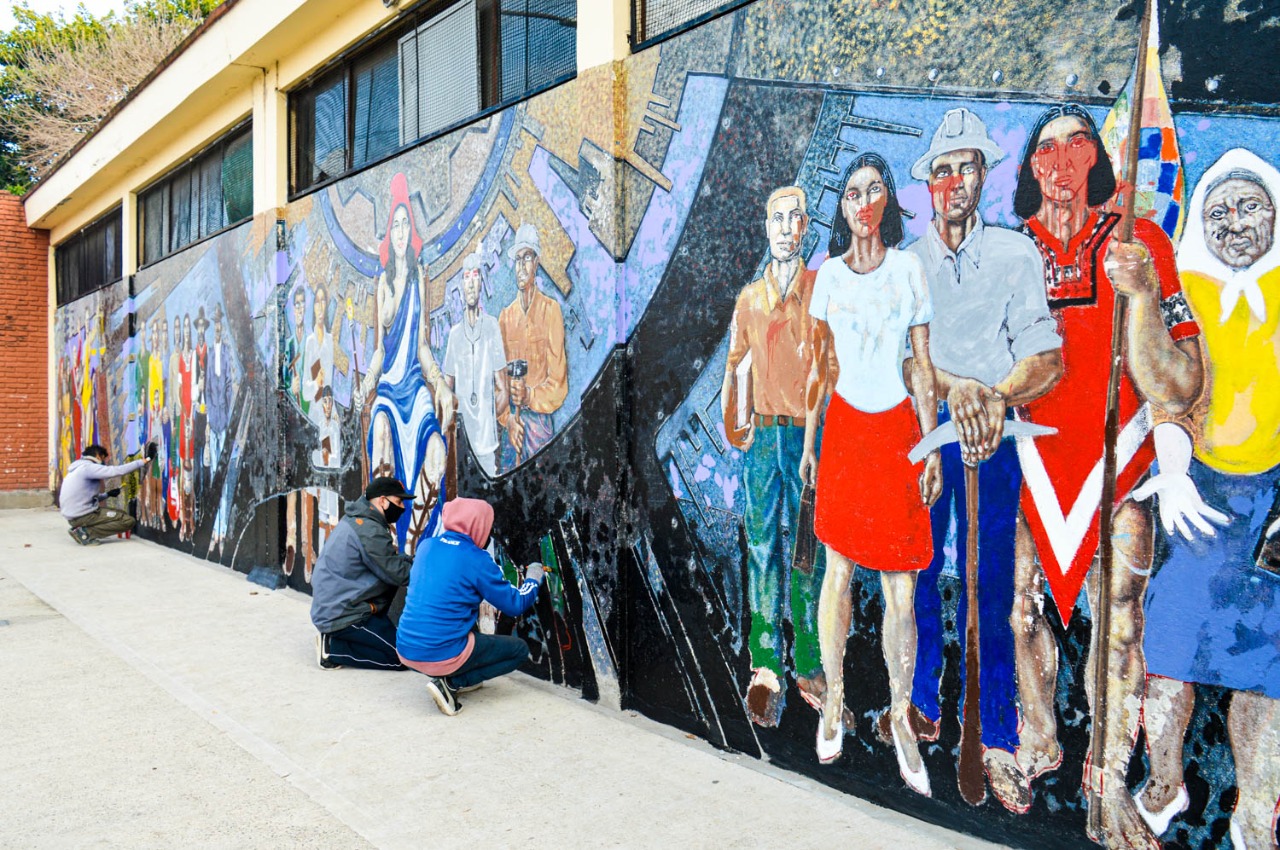 RESTAURAN DOS IMPORTANTES MURALES EN QUILMES