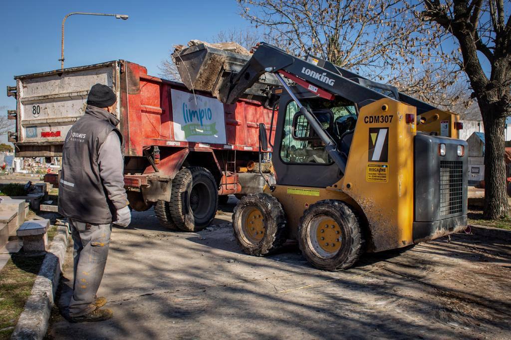 EL MUNICIPIO AVANZA CON LA PUESTA EN VALOR DEL CEMENTERIO MUNICIPAL