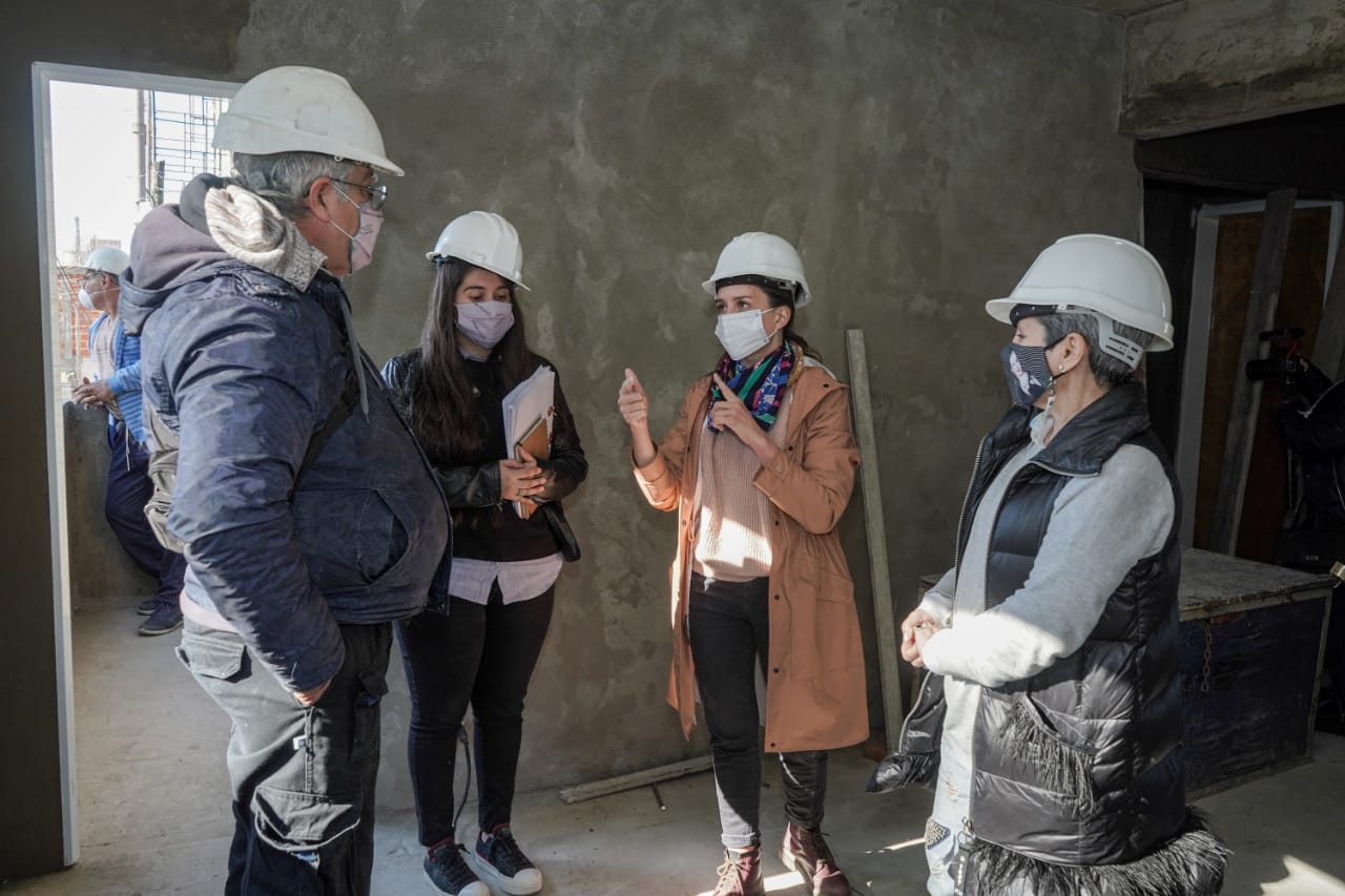 CONTINÚAN LAS OBRAS DE 24 VIVIENDAS EN EL BARRIO LOS EUCALIPTUS