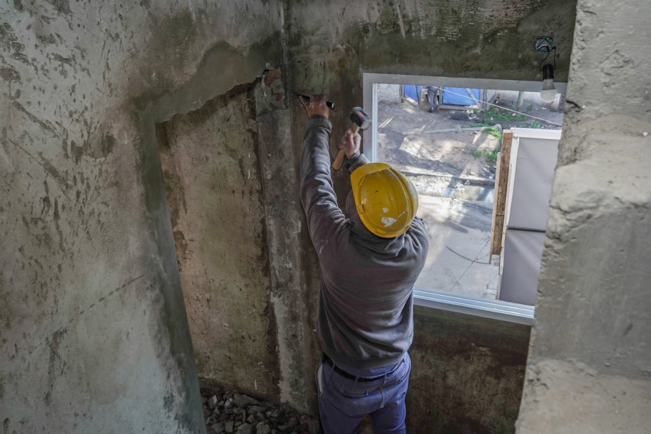 CONTINÚAN LAS OBRAS DE 24 VIVIENDAS EN EL BARRIO LOS EUCALIPTUS