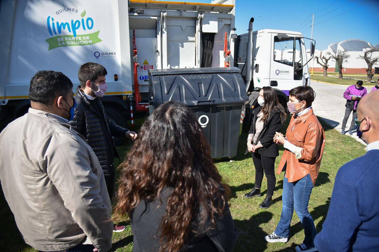 MAYRA PRESENTÓ NUEVOS CAMIONES PARA LA RECOLECCIÓN DE RESIDUOS
