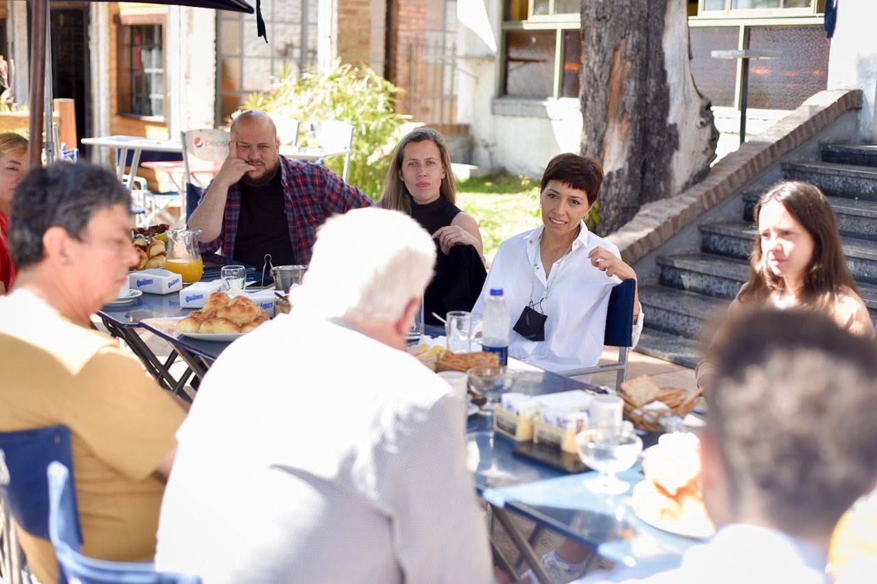 MAYRA SE REUNIÓ CON COMERCIANTES DE LA RIBERA DE QUILMES