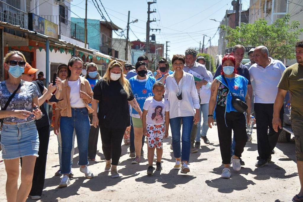 “YA EMPEZAMOS CON EL ASFALTO Y VAMOS A TERMINAR TODO LO QUE NO SE CONCLUYÓ”