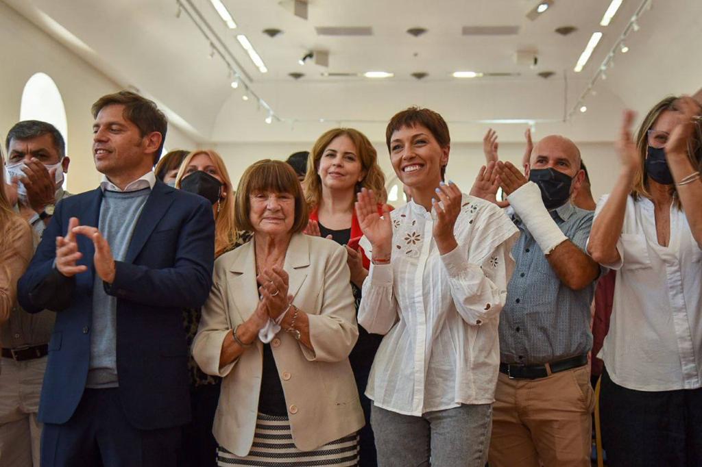 MAYRA Y KICILLOF FIRMARON CONVENIO PARA CONSTRUIR EDIFICIO PARA EL ISFD 83