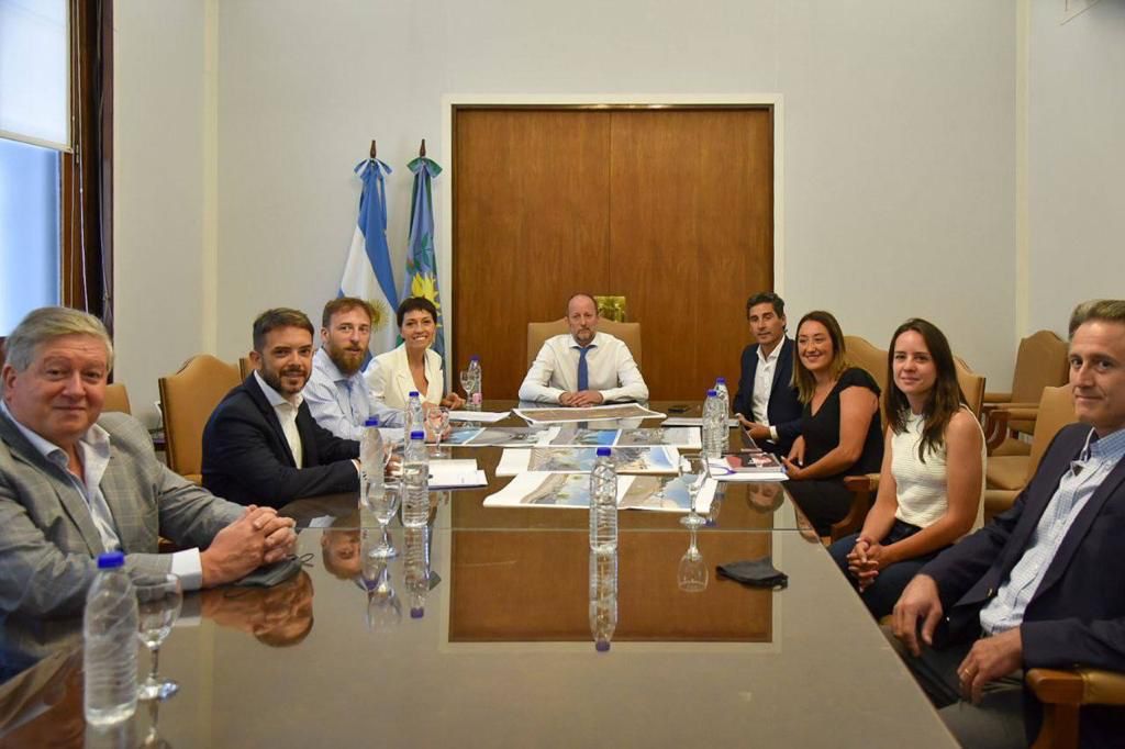 MAYRA E INSAURRALDE FIRMARON EL CONVENIO PARA LA REPAVIMENTACIÓN DE PASCO