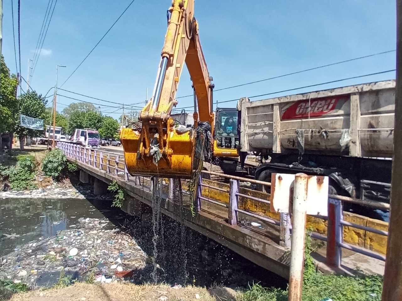 CONTINÚAN LOS TRABAJOS DE HIGIENE URBANA, SERVICIOS PÚBLICOS Y SANEAMIENTO