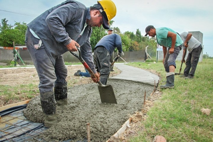 CONTINÚAN LOS TRABAJOS DE PUESTA EN VALOR EN EL BARRIO VILLA ALCIRA