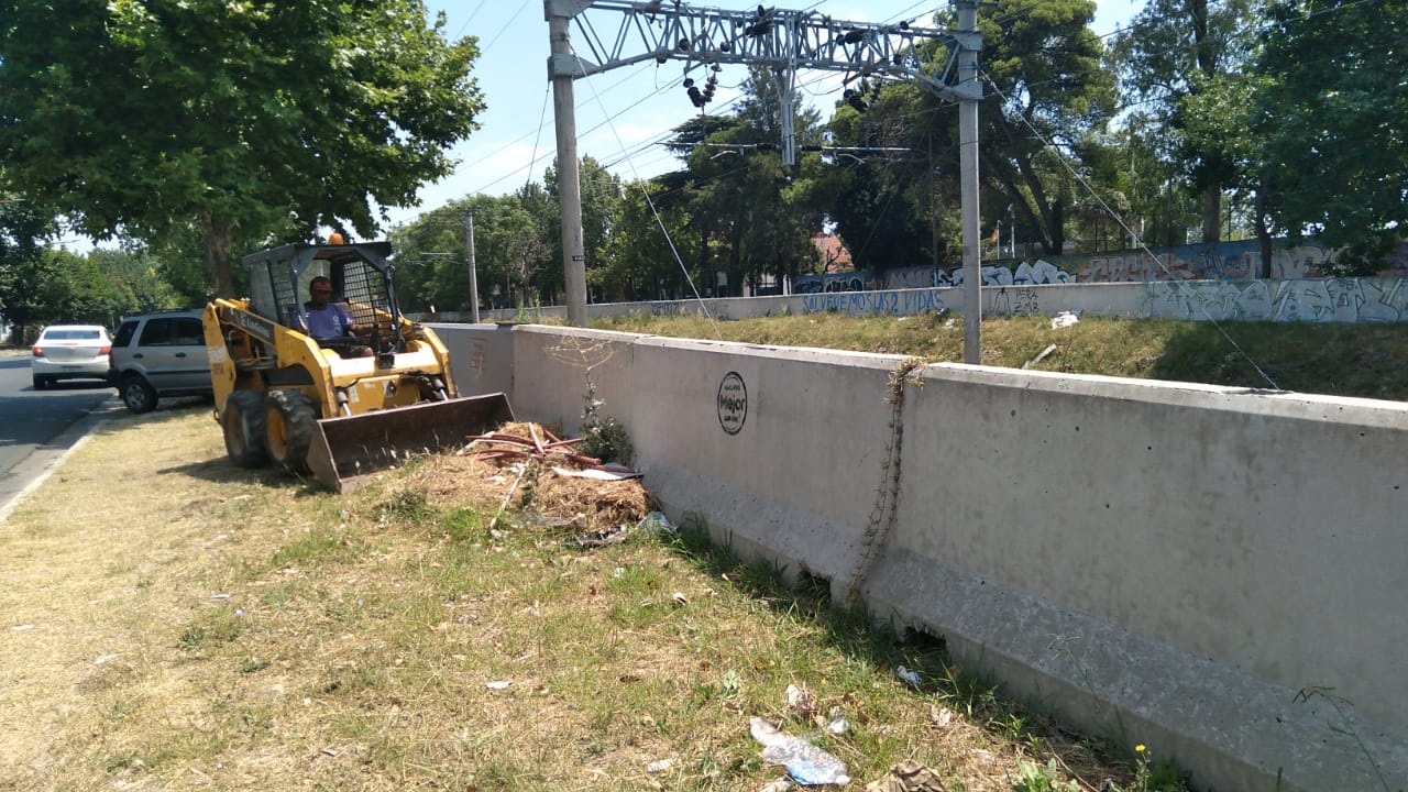 SIGUEN LOS TRABAJOS DE HIGIENE URBANA Y MANTENIMIENTO DE ESPACIOS PÚBLICOS