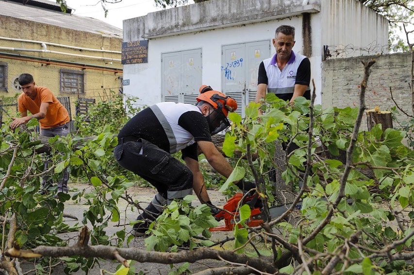 OPERATIVO DE PODA PREVENTIVA Y ASISTENCIA A BARRIOS AFECTADOS POR TORMENTAS