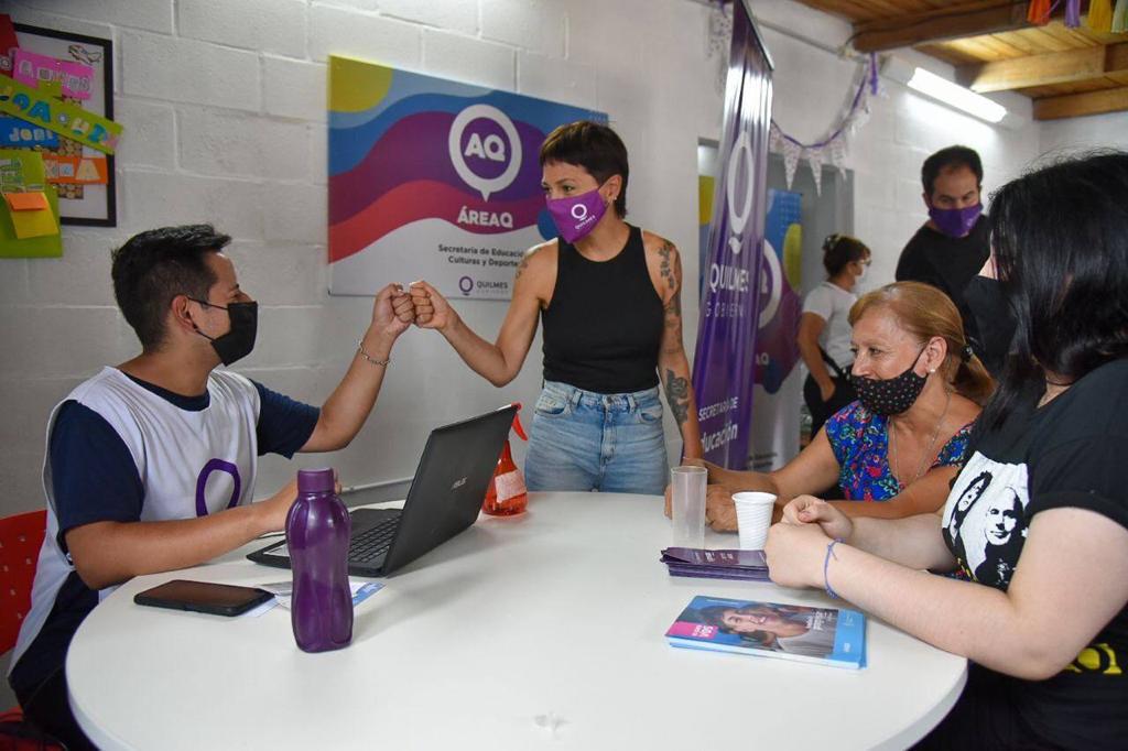 MAYRA SUPERVISÓ UN NUEVO OPERATIVO DE INSCRIPCIÓN A LAS BECAS PROGRESAR