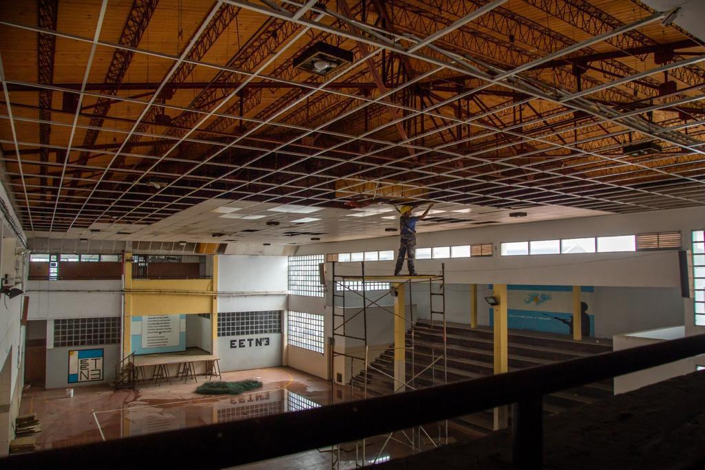 OBRAS HISTÓRICAS EN LA ESCUELA DONDE SE REALIZÓ LA APERTURA DEL HCD
