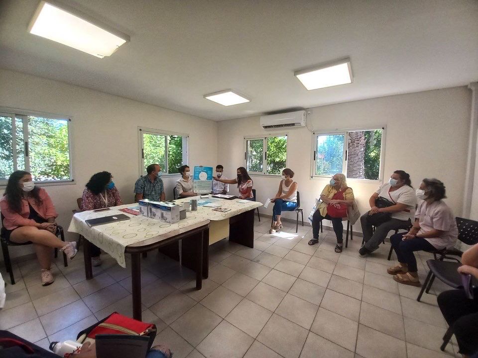 TENSIÓMETROS DIGITALES PARA EL CAPS ILLIA Y EL CENTRO ASISTENCIAL DON BOSCO