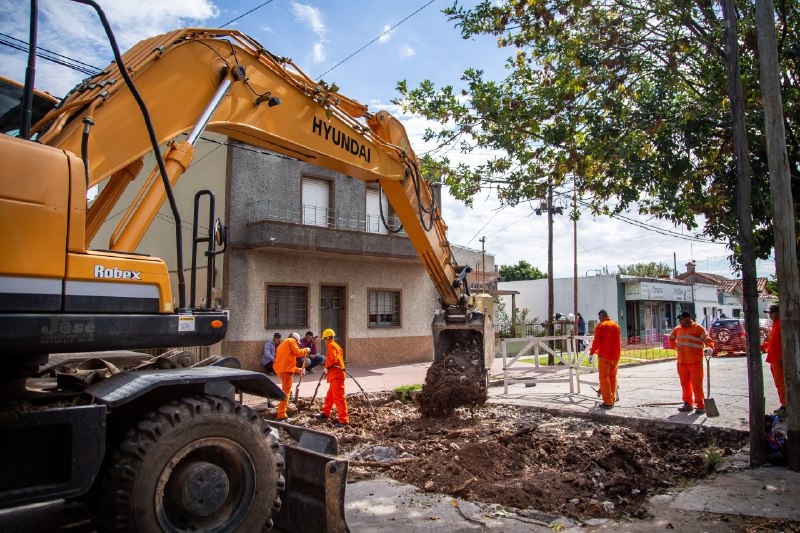 AVANZAN LOS TRABAJOS DE REPARACIÓN DE CALLES EN QUILMES Y EZPELETA