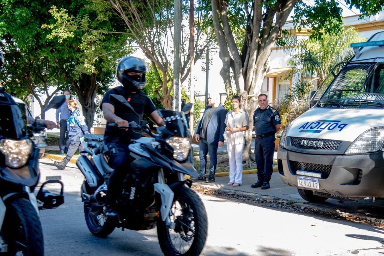 MAYRA SUPERVISÓ EL INICIO DE OPERATIVOS DE SATURACIÓN POLICIAL EN LA CIUDAD