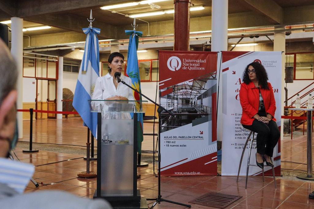 MAYRA MENDOZA PARTICIPÓ DE LA INAUGURACIÓN DE 18 NUEVAS AULAS EN LA UNQ