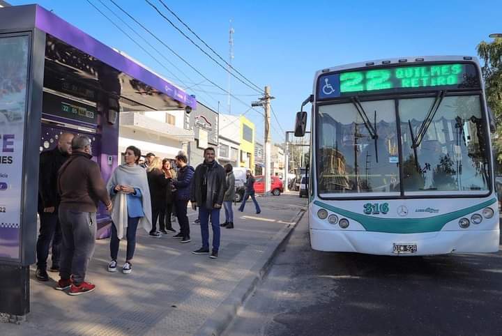 MAYRA PRESENTÓ LAS PARADAS SEGURAS 
