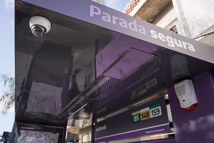 MAYRA PRESENTÓ LAS PARADAS SEGURAS 