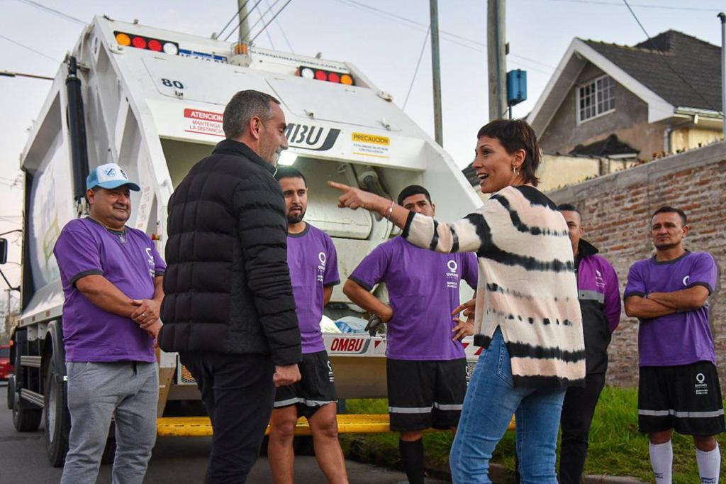 MAYRA SE REUNIÓ CON VECINOS Y VECINAS DE VILLA LA FLORIDA
