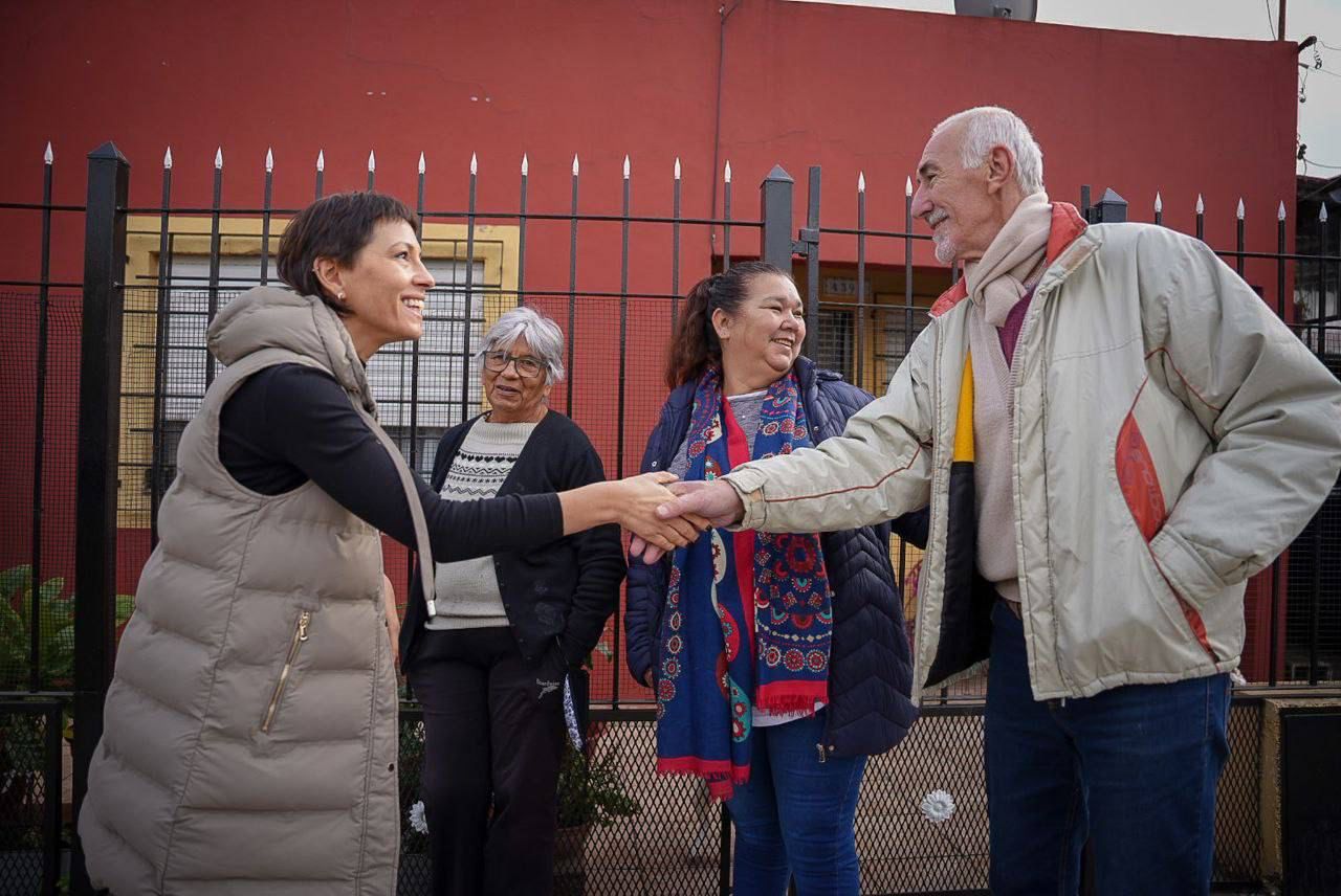 MAYRA EN LA PUESTA EN VALOR EN EL BARRIO KOLYNOS