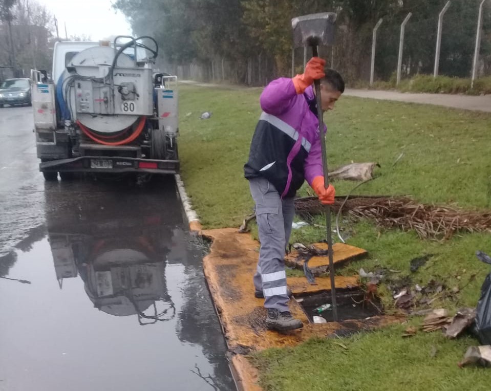EL MUNICIPIO REALIZÓ TAREAS DE BACHEO, HIGIENE URBANA Y SANEAMIENTO