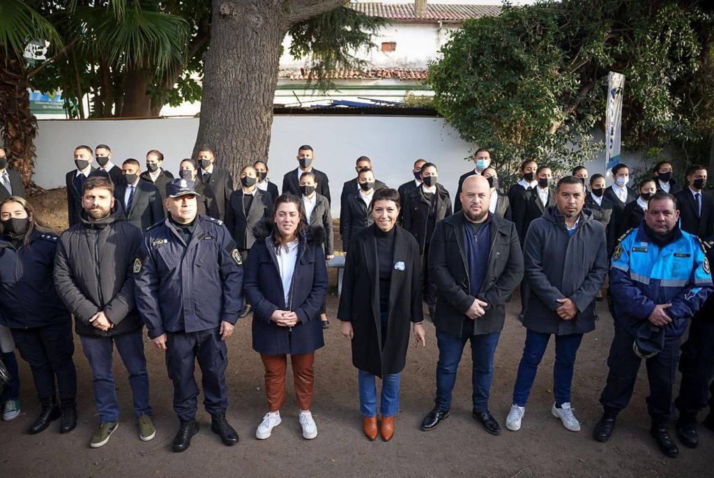 MAYRA VISITÓ A LOS CADETES DE LA POLICÍA LOCAL QUILMES