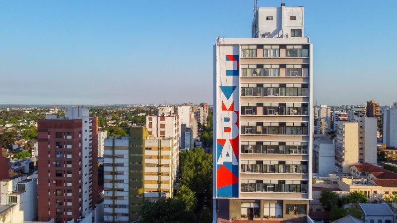 FINALIZARON LAS OBRAS DE REFACCIÓN Y PUESTA EN VALOR DE LA EEST Nº 2 Y EMBA