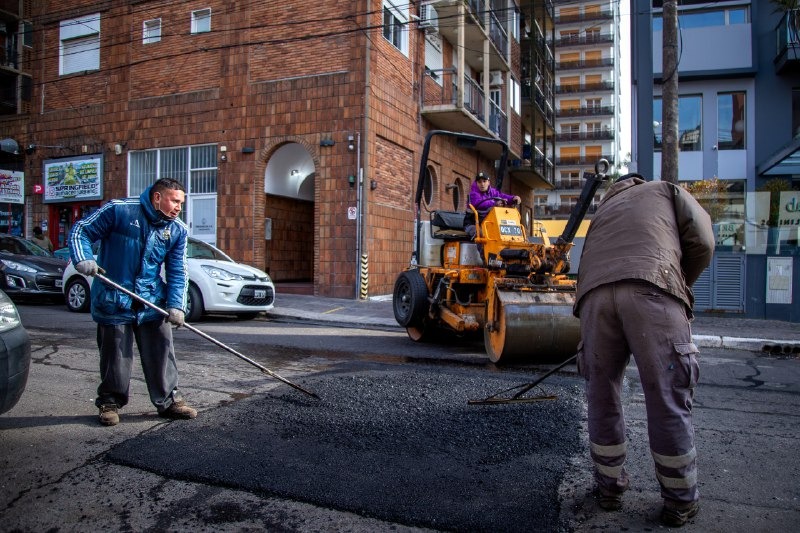 EL MUNICIPIO CONTINÚA CON LOS INTENSOS TRABAJOS DE BACHEO Y MANTENIMIENTO 