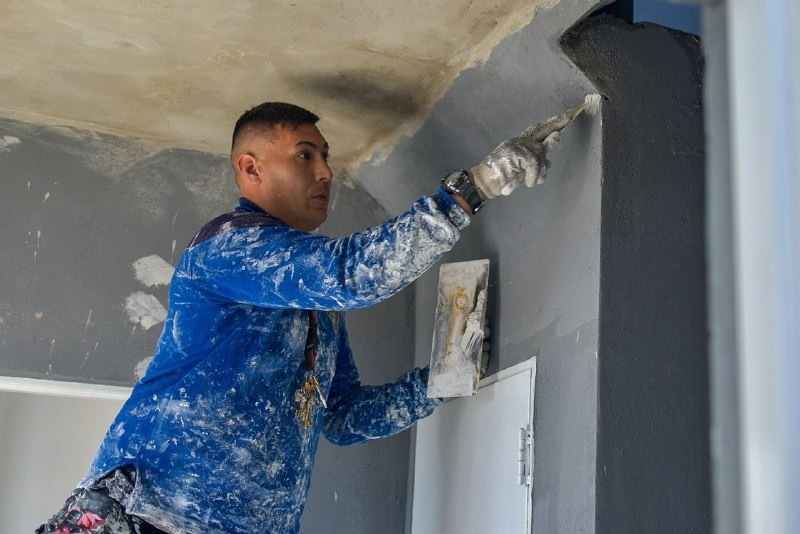 AVANZA LA TERMINACIÓN DE VIVIENDAS EN EL BARRIO LOS EUCALIPTUS