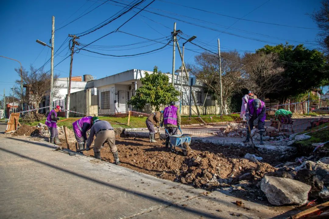 CONTINÚAN LAS OBRAS  EN BERNAL OESTE, EZPELETA Y QUILMES OESTE