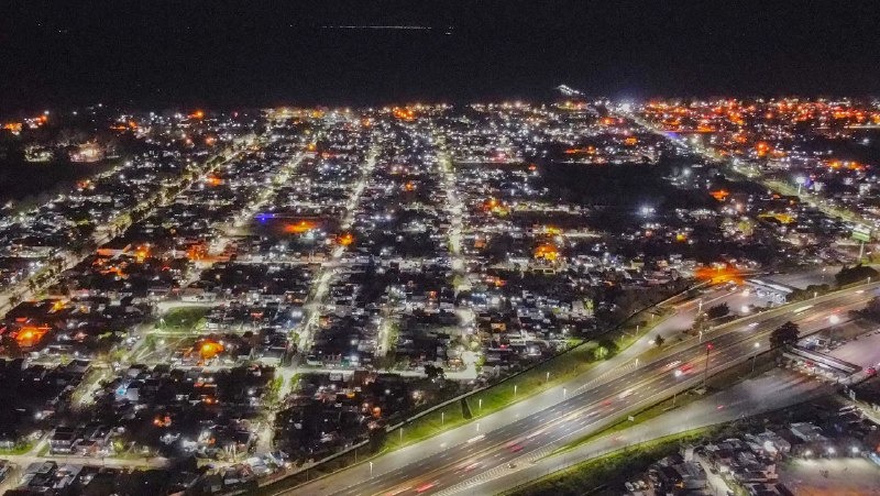 YA HAY MÁS DE 40 MIL NUEVAS LUMINARIAS LED EN LOS  BARRIOS DE QUILMES