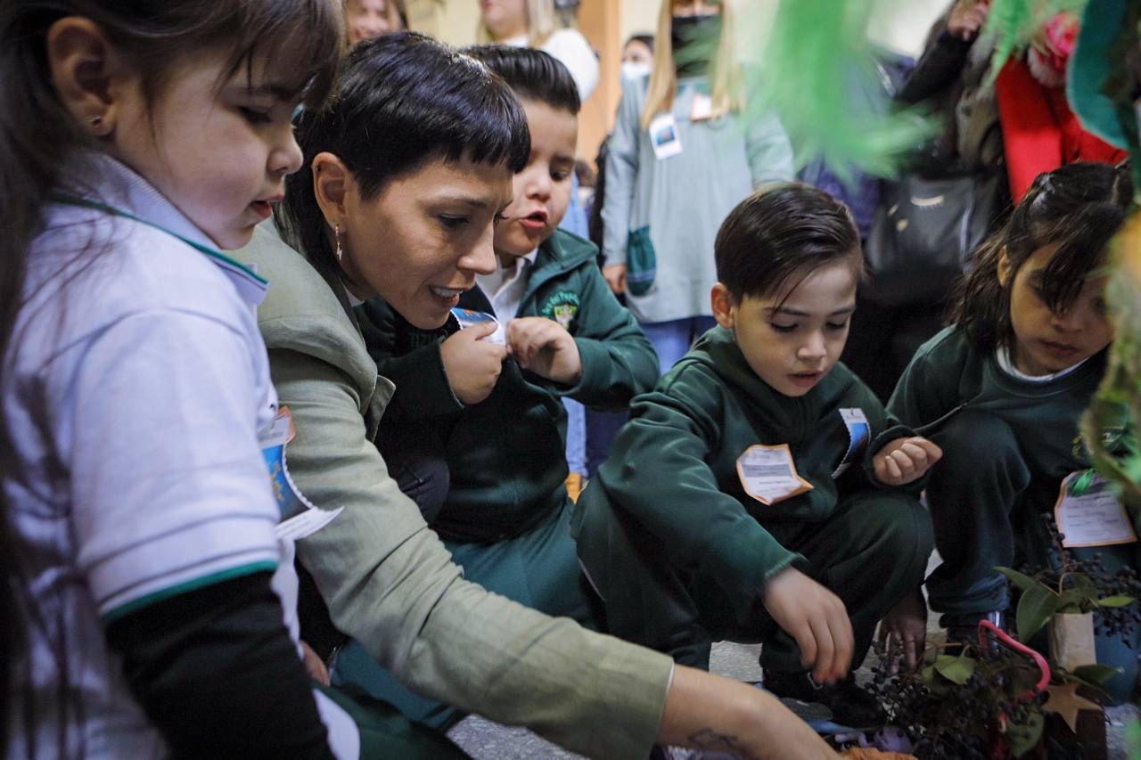 MAYRA ENCABEZÓ LA APERTURA DE LA 14ª FERIA DISTRITAL DE EDUCACIÓN, ARTES