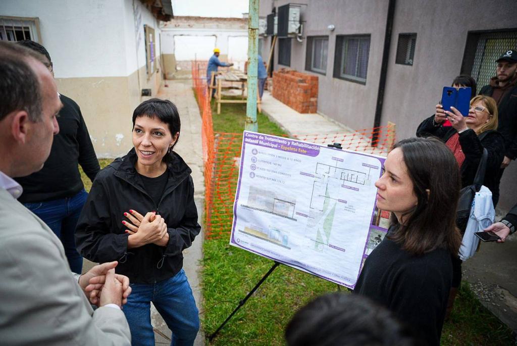MAYRA RECORRIÓ LA OBRA DE READECUACIÓN DEL CENTRO DE TRATAMIENTO 