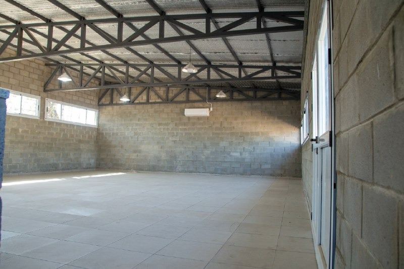 FINALIZA LA CONSTRUCCIÓN DEL SUM Y LA INSTALACIÓN DE LUMINARIAS 