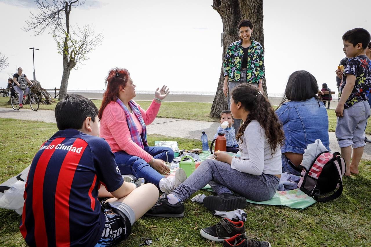 MAYRA SUPERVISÓ UN NUEVO OPERATIVO DE LIMPIEZA EN LA RIBERA DE QUILMES