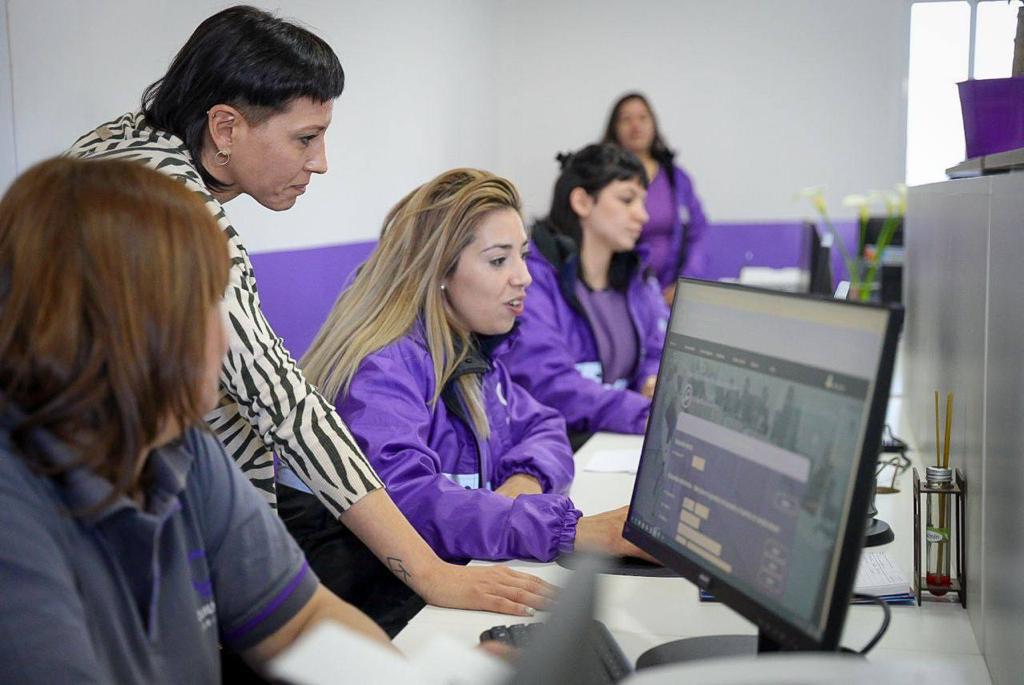 MAYRA INAUGURÓ NUEVA OFICINA DE ATENCIÓN AL VECINO EN QUILMES OESTE