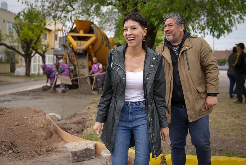 MAYRA SUPERVISÓ TRABAJOS DE BACHEO Y DE MANTENIMIENTO DEL ESPACIO PÚBLICO