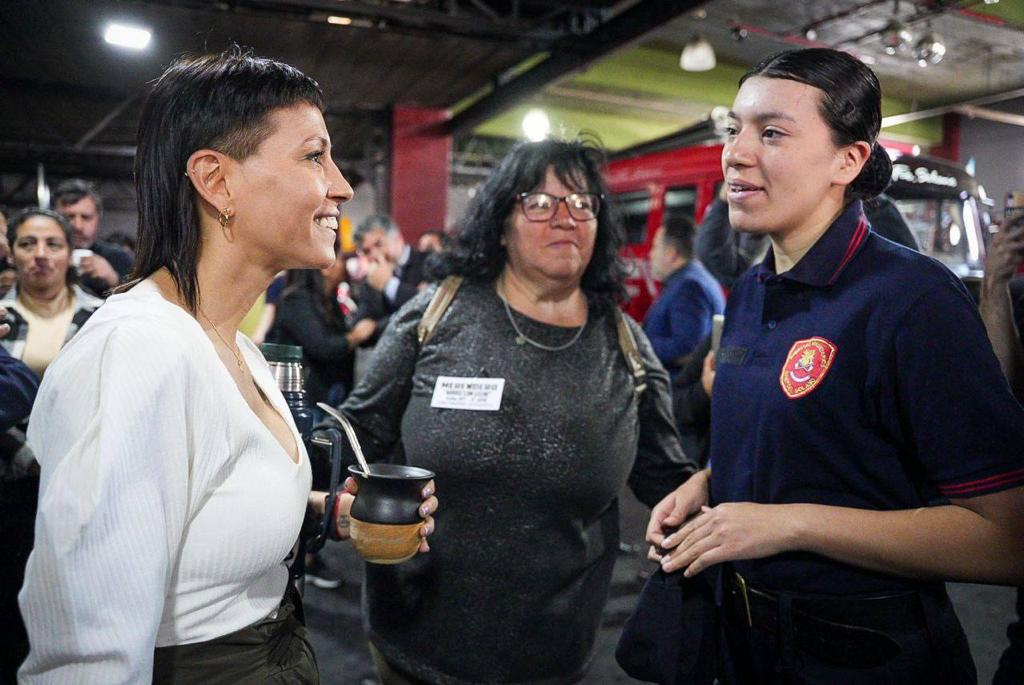 MAYRA PARTICIPÓ DEL 64º ANIVERSARIO DEL CUARTEL DE BOMBEROS DE SOLANO