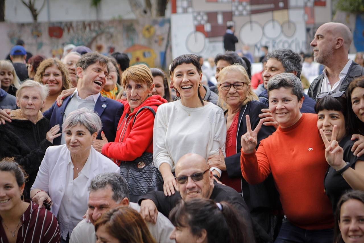 ENTREGA DE ESCRITURAS A BENEFICIARIOS DE QUILMES